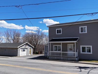 /international/ca/212-rue-principale-weedon-quebec-310107702116/