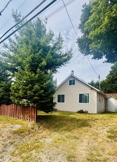 /international/ca/684-ch-du-lac-bleu-saint-hippolyte-quebec-310107579646/