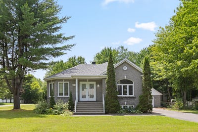 /international/ca/2710-rue-du-cristal-saint-lazare-quebec-310100932125/?lang=zh-cn