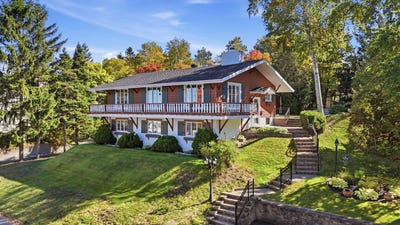 /international/ca/227-rue-des-merisiers-rimouski-quebec-310110348220/
