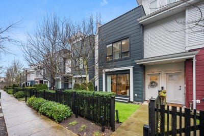/international/ca/2280-163-street-surrey-british-columbia-310108212809/