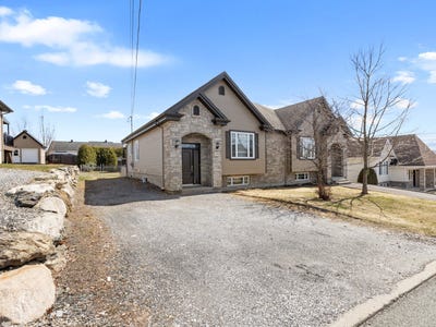 /international/ca/506-rue-blais-sainte-marie-quebec-310106936519/