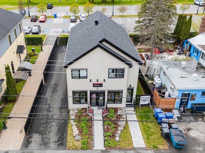 /international/ca/5b-rue-principale-coteau-du-lac-quebec-310108102437/