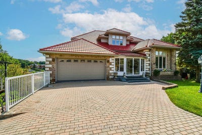 /international/ca/11-thackeray-crescent-barrie-ontario-310107322058/