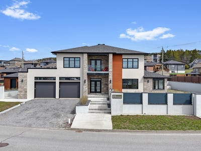 /international/ca/215-rue-de-provence-rimouski-quebec-310108111616/