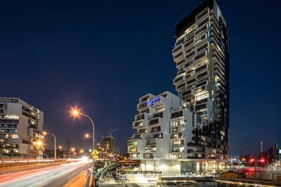 /international/ca/809-170-bayview-avenue-toronto-ontario-310101015194/