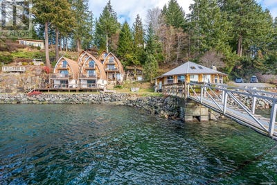 /international/ca/774-cliffe-rd-quadra-island-british-columbia-310106772704/