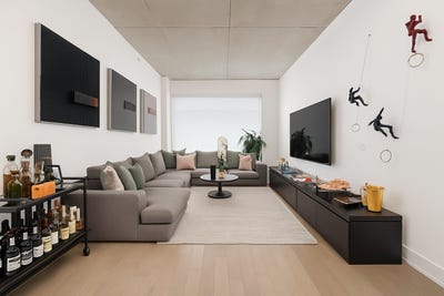 /international/ca/6363-boul-st-laurent-210-montreal-rosemont-la-petite-patrie-quebec-310101511585/