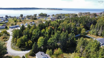 /international/ca/ballfield-road-port-hood-nova-scotia-310108319463/