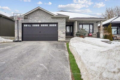 /international/ca/4-sylvan-street-quinte-west-ontario-310106396749/