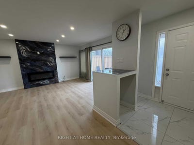 /international/ca/24-springfair-avenue-w-aurora-ontario-310107184480/