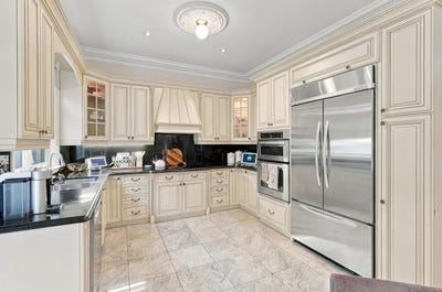 /international/ca/412-manhattan-drive-markham-ontario-310110413404/