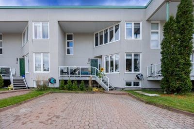 /international/ca/613-rue-jules-huot-chicoutimi-quebec-310120519533/