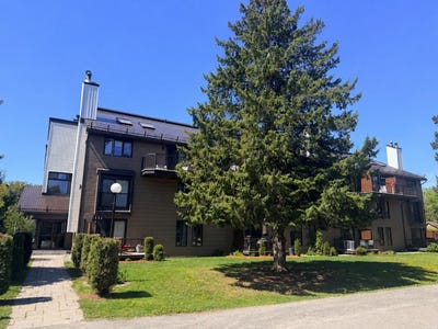 /international/ca/111-av-hochar-saint-sauveur-quebec-310105945296/