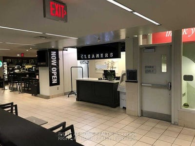 /international/ca/14-york-street-toronto-ontario-310107008639/