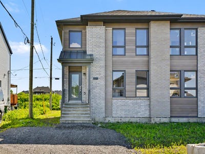 /international/ca/496-rue-du-muscat-sainte-marthe-sur-le-lac-quebec-310106429431/