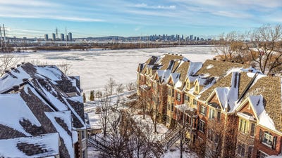 /international/ca/5730-boul-marie-victorin-brossard-quebec-310105908325/