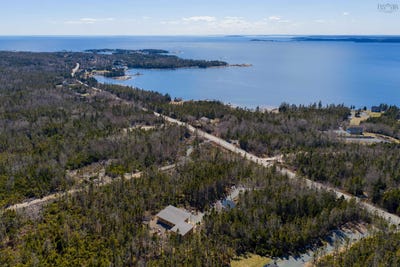 /international/ca/9241-peggys-cove-road-hackett-s-cove-nova-scotia-310107904724/