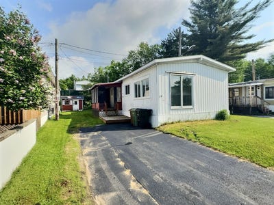 /international/ca/1275-boul-albiny-paquette-mont-laurier-qc-j9l1m6-ca-mont-laurier-quebec-310100177867/
