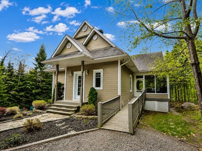 /international/ca/2-rue-gaia-sainte-marguerite-du-lac-masson-quebec-310108418495/