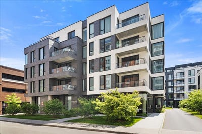 /international/ca/10850-rue-basile-routhier-montreal-quebec-310108700990/