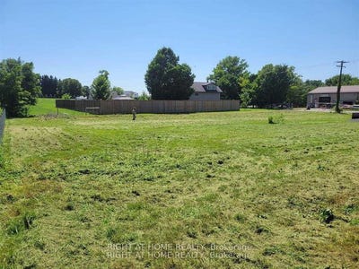 /international/ca/690-highway-20-w-fonthill-pelham-ontario-310106686203/