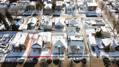 /international/ca/222-av-broadway-montreal-est-quebec-310097211100/