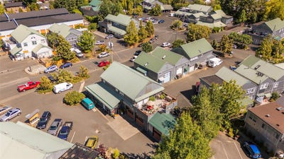 /international/ca/2329-rosewall-cres-b-courtenay-british-columbia-310100992034/?lang=zh-tw