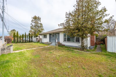 /international/ca/1348-government-street-penticton-british-columbia-310107237612/