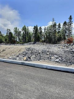 /international/ca/rue-des-epinettes-jonquiere-qc-g8a1r7-ca-jonquiere-quebec-310101157708/
