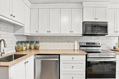 /international/ca/30-green-valley-drive-36-kitchener-ontario-310120110632/