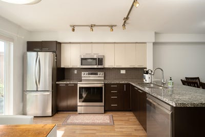 /international/ca/19448-68-avenue-27-surrey-british-columbia-310110312713/