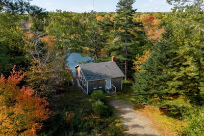 /international/ca/113-broad-river-road-summerville-centre-ns-310120601970/