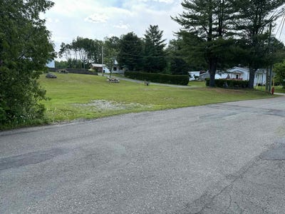 /international/ca/517-rue-lepage-pohenegamook-quebec-310108082989/