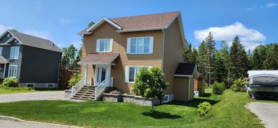 /international/ca/23-rue-des-malards-gaspe-qc-g4x0b1-ca-gaspe-quebec-310100787010/