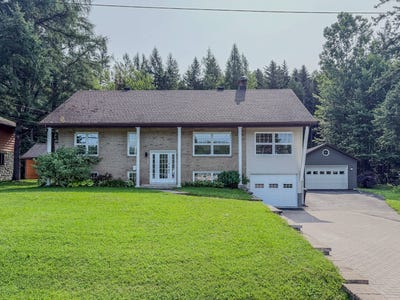 /international/ca/390-boul-du-lac-charlesbourg-qc-g2m0c9-ca-charlesbourg-quebec-310101442838/?lang=en