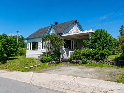 /international/ca/151-10e-avenue-o-amos-quebec-310107641446/