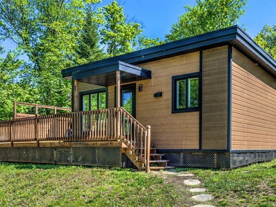 /international/ca/50-rue-de-la-montagne-verte-sainte-marguerite-du-lac-masson-quebec-310108776237/