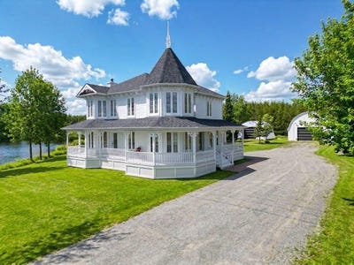 /international/ca/1315-route-390-poularies-quebec-310106968059/