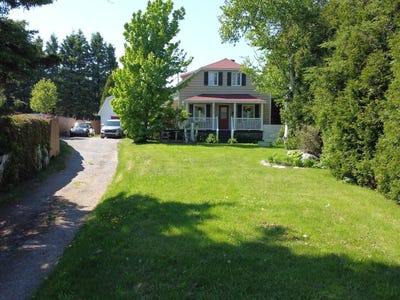 /international/ca/1810-route-138-saint-simeon-quebec-310106107097/