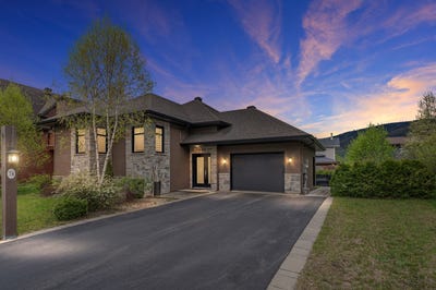 /international/ca/74-rue-de-coubertin-saint-ferreol-les-neiges-quebec-310100789343/