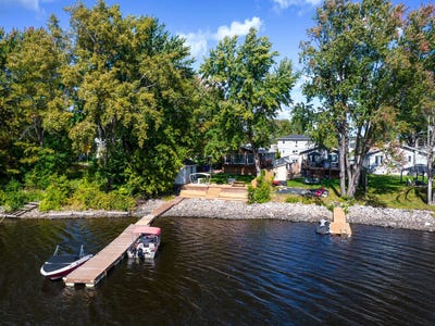 /international/ca/270-272-rue-riviera-gatineau-qc-j8p4g5-ca-gatineau-quebec-310094894680/?lang=en