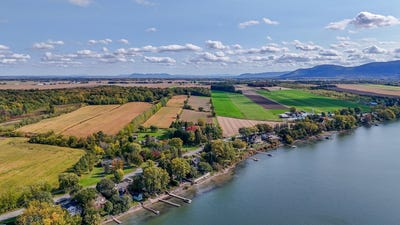 /international/ca/1855-ch-des-patriotes-n-mont-saint-hilaire-quebec-310107521665/