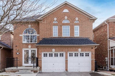 /international/ca/59-lormel-gate-brampton-ontario-310107292365/