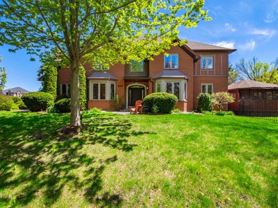 /international/ca/888-cresta-rider-pl-newmarket-on-l3x-1l5-canada-newmarket-ontario-310108373890/
