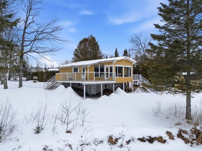 /international/ca/335-rue-du-bord-de-l-eau-sainte-catherine-de-hatley-quebec-310106079934/