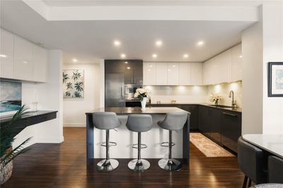 /international/ca/838-broughton-st-204-victoria-british-columbia-310120601547/