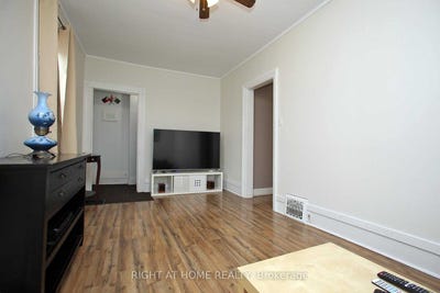 /international/ca/217-celina-street-oshawa-ontario-310101485012/?lang=fr