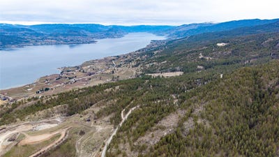 /international/ca/1050-spiller-road-penticton-british-columbia-310106163718/