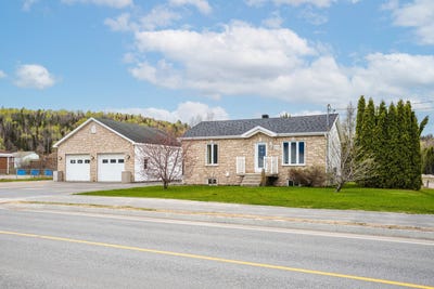 /international/ca/895-route-des-fondateurs-larouche-quebec-310106394788/